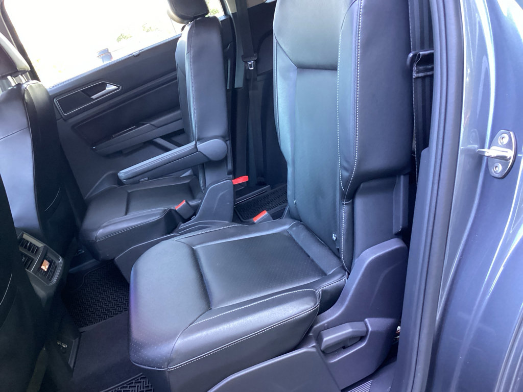 Used 2019 Volkswagen Atlas SE w/ Towing Package FWD image 11
