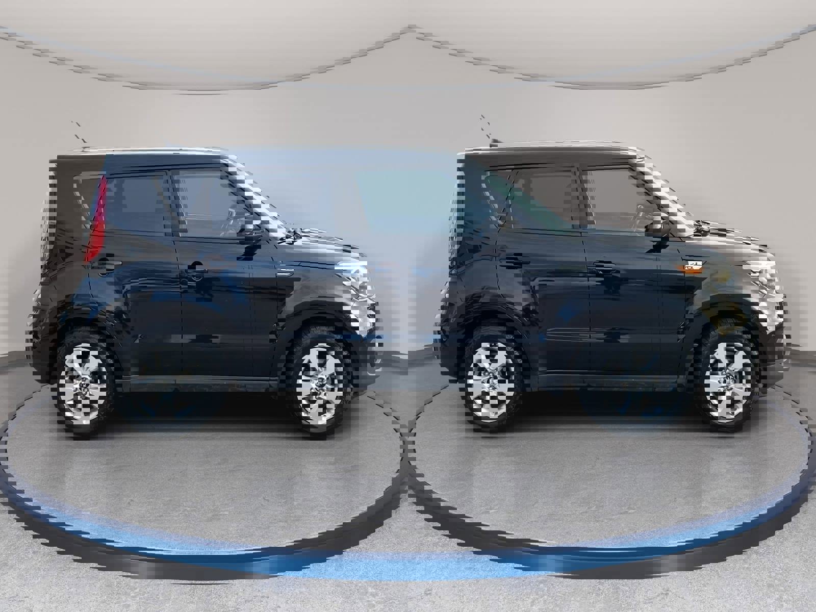 Used 2017 Kia Soul w/ Convenience Package image 4