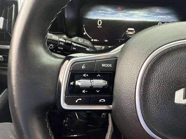 Used 2023 Kia Sorento SX image 33