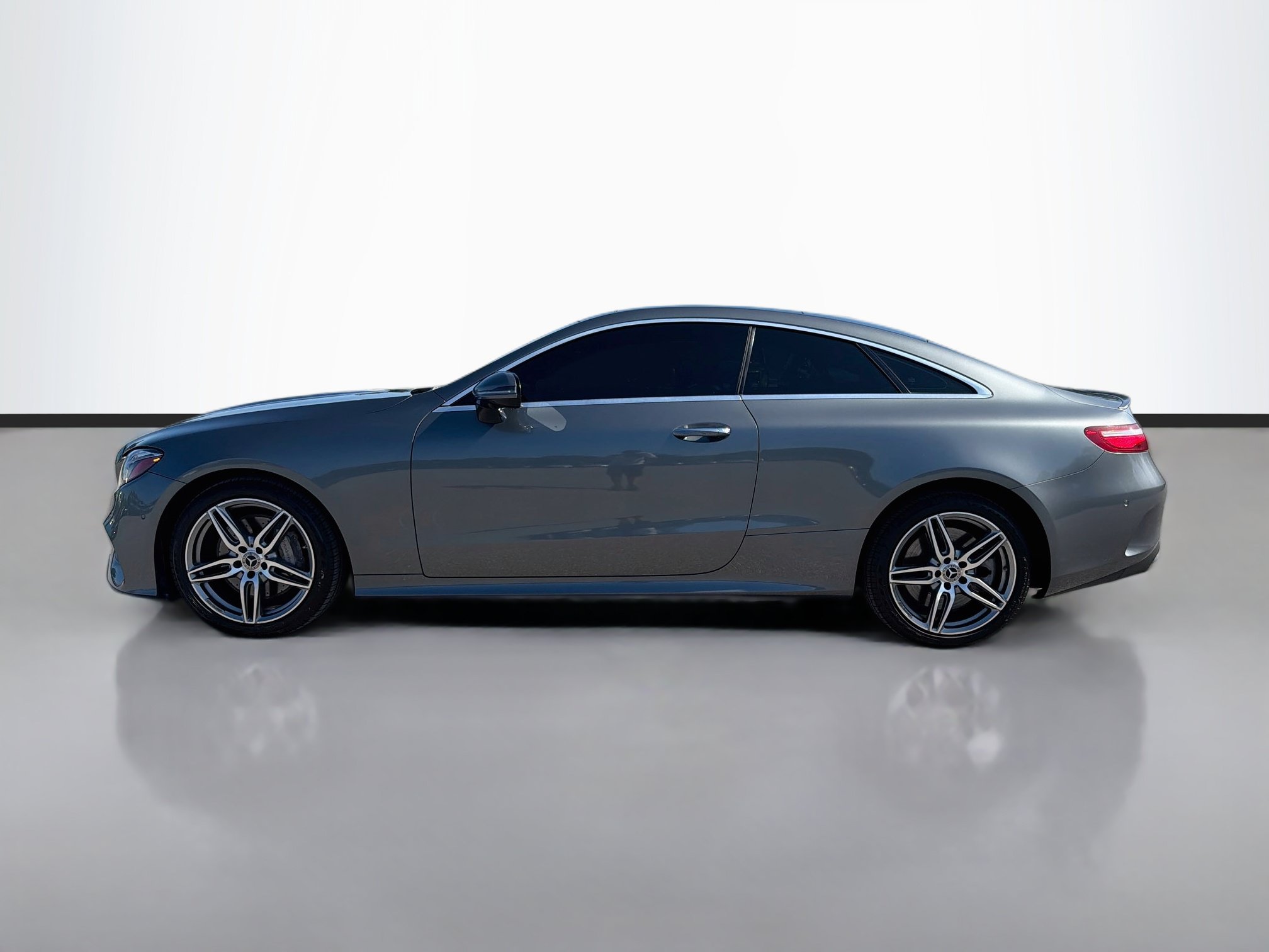 Used 2019 Mercedes-Benz E 450 4MATIC Coupe image 2
