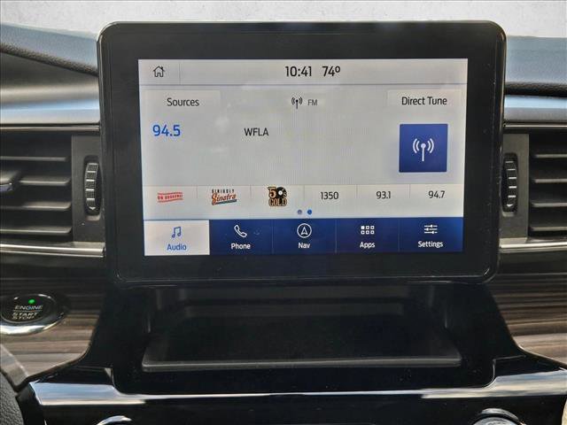 Used 2021 Ford Explorer Limited w/ Equipment Group 301A AWD/4WD image 12