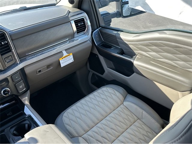 New 2025 Ford F250 Platinum w/ Platinum Plus Package image 14