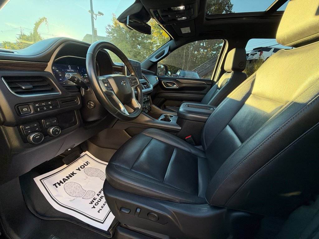 Used 2023 Chevrolet Tahoe Z71 w/ Luxury Package AWD/4WD image 15