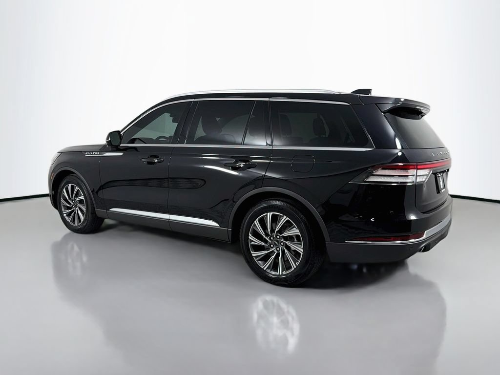 Used 2026 Lincoln Aviator 2WD image 7