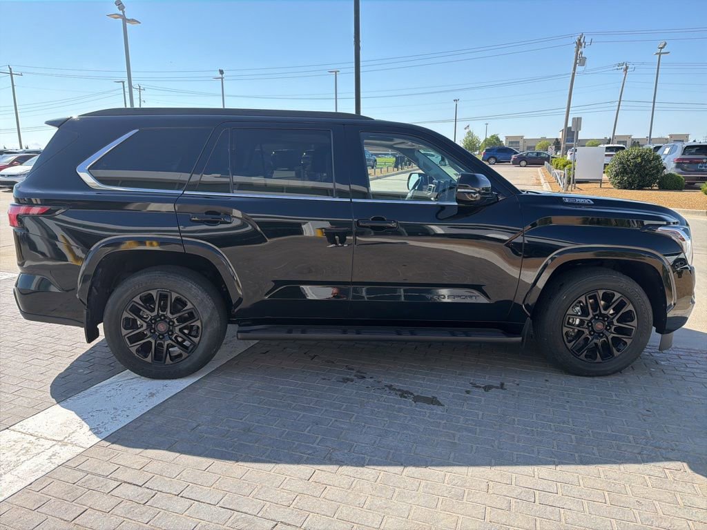 Used 2024 Toyota Sequoia SR5 w/ SR5 Premium Package image 4