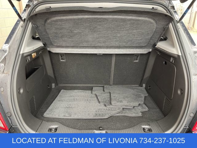 Certified 2022 Chevrolet Trax LT w/ LT Convenience Package image 24