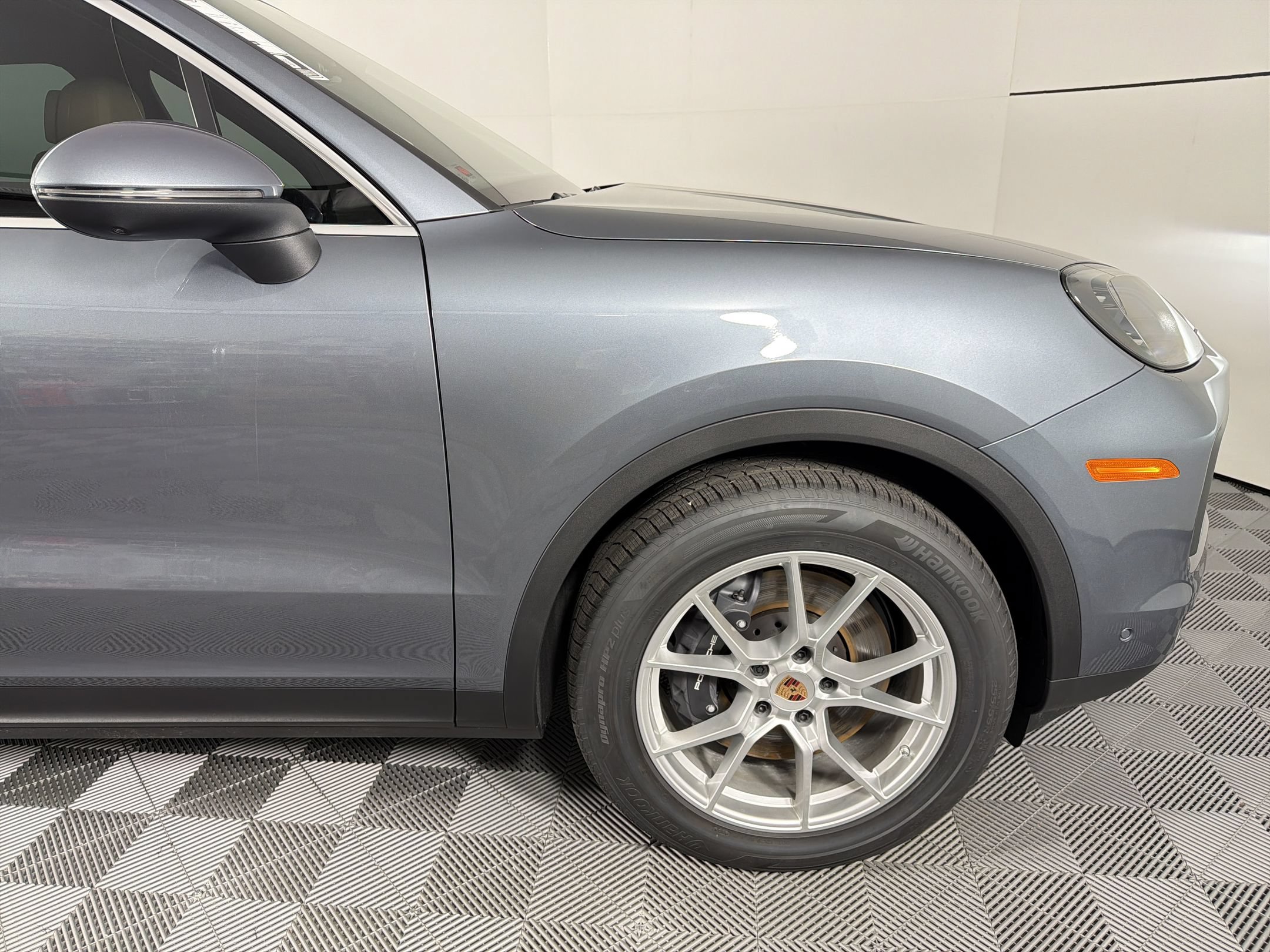 Used 2026 Porsche Cayenne AWD/4WD image 12