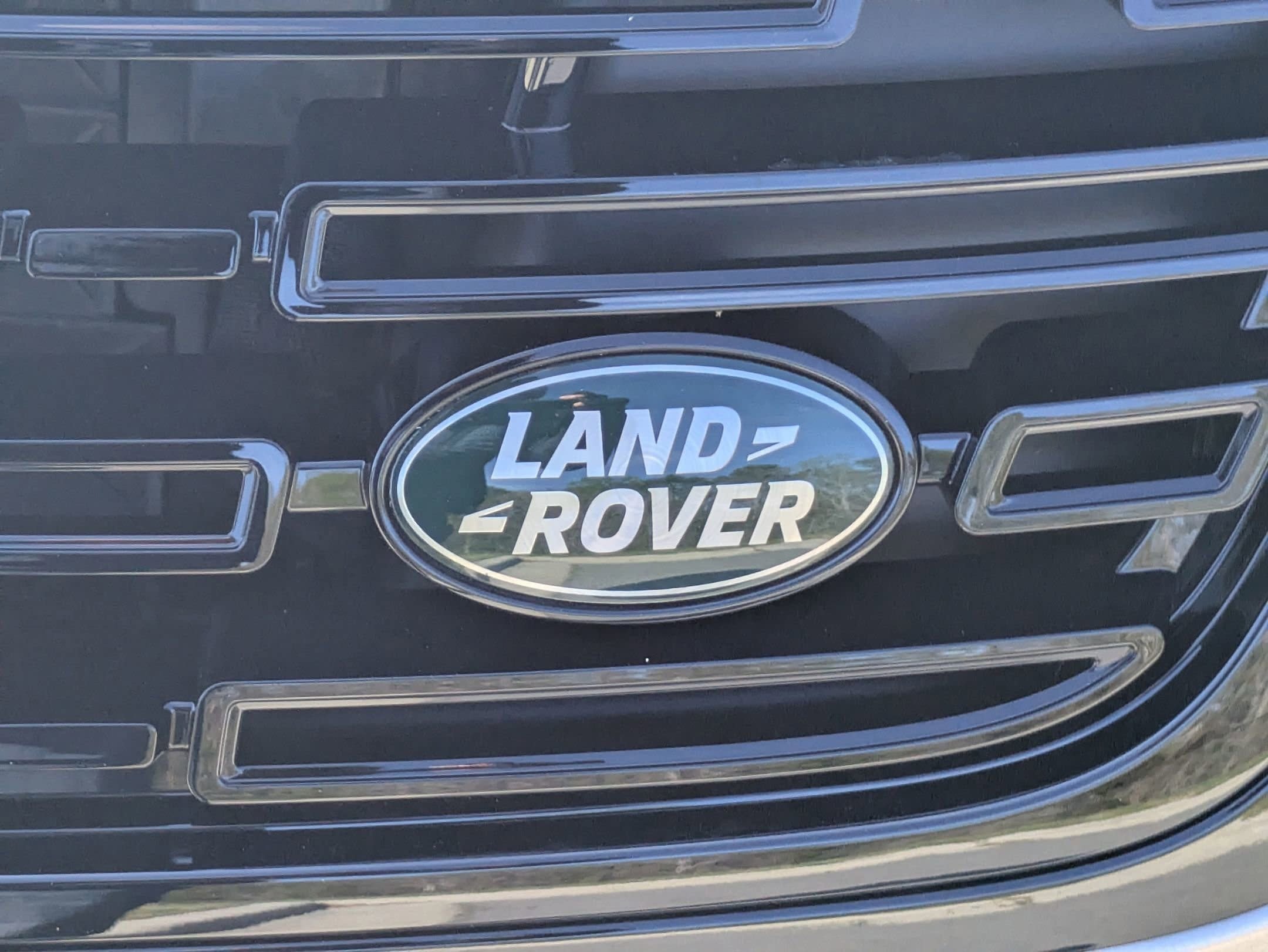 New 2026 Land Rover Range Rover Velar Dynamic SE AWD/4WD image 32