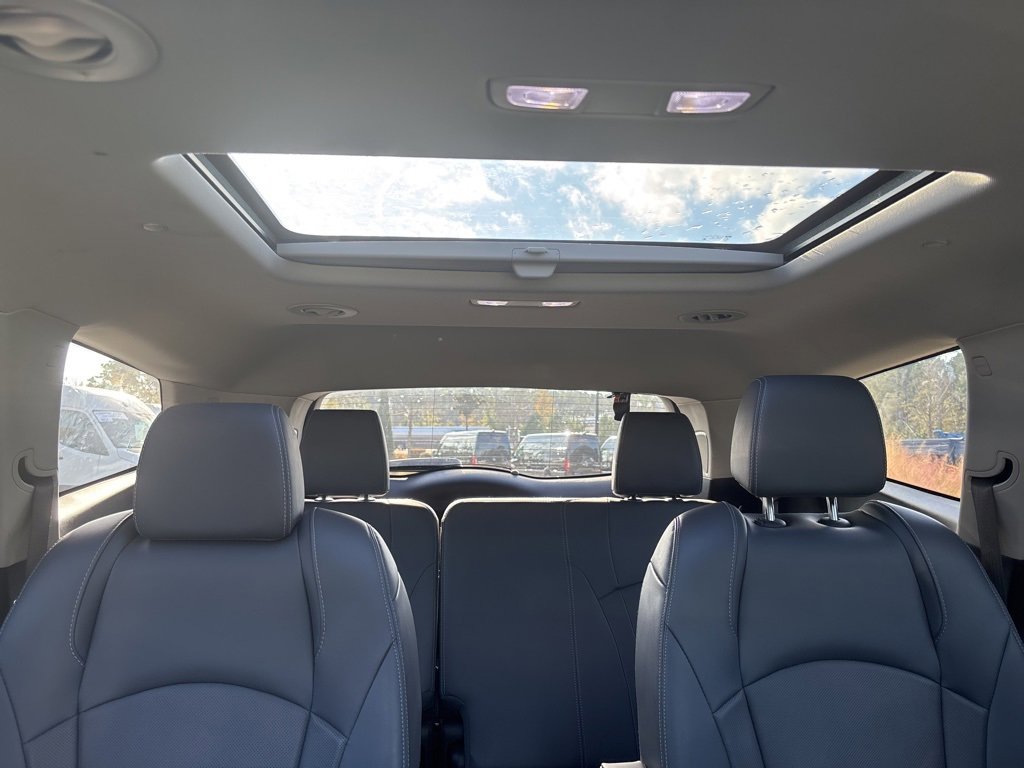 Used 2019 Buick Enclave Premium w/ Experience Buick Package image 30