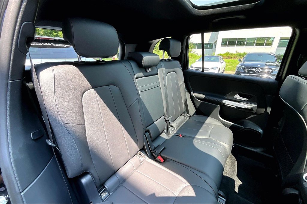 Certified 2023 Mercedes-Benz GLB 250 4MATIC image 29