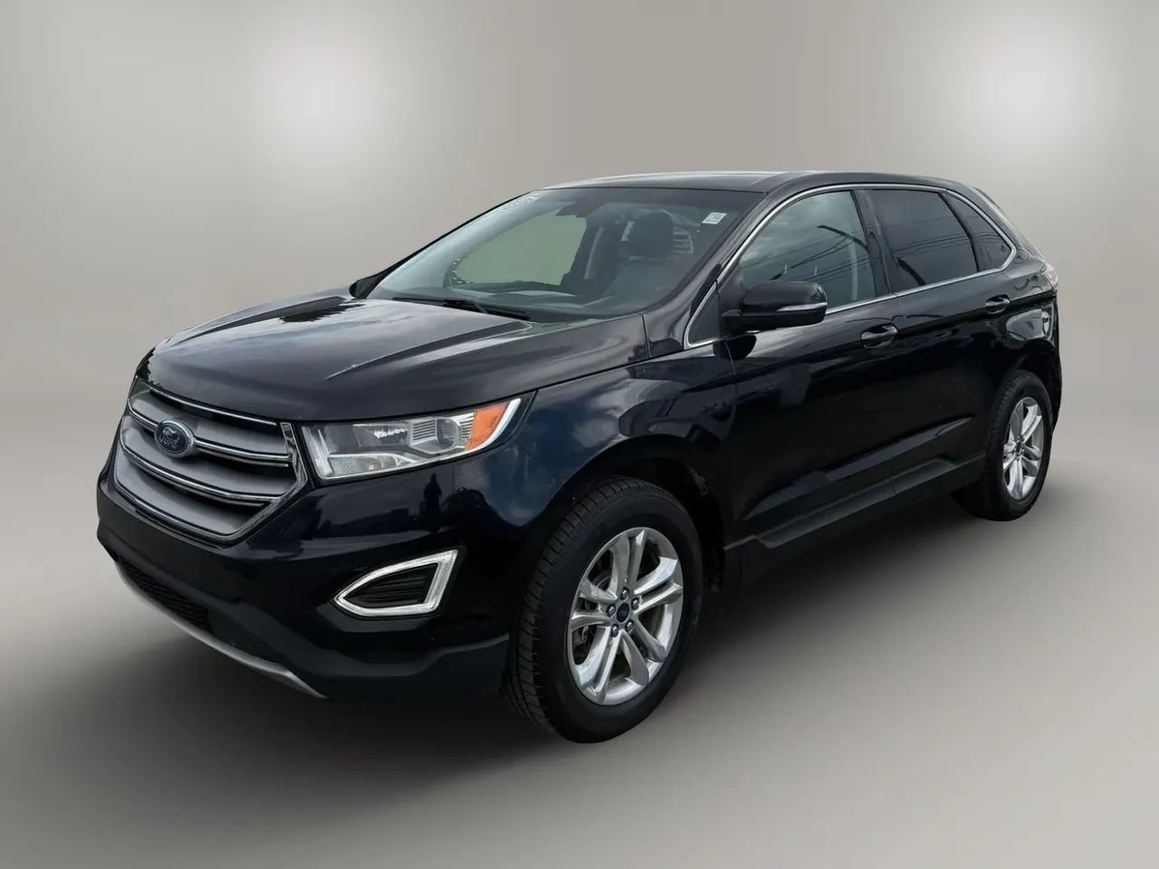 Used 2018 Ford Edge SEL w/ Equipment Group 201A AWD/4WD image 3
