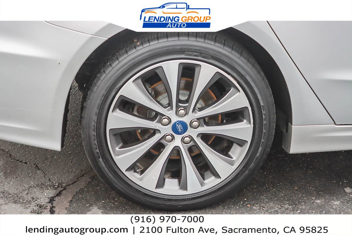 Used 2019 Ford Fusion SE image 10