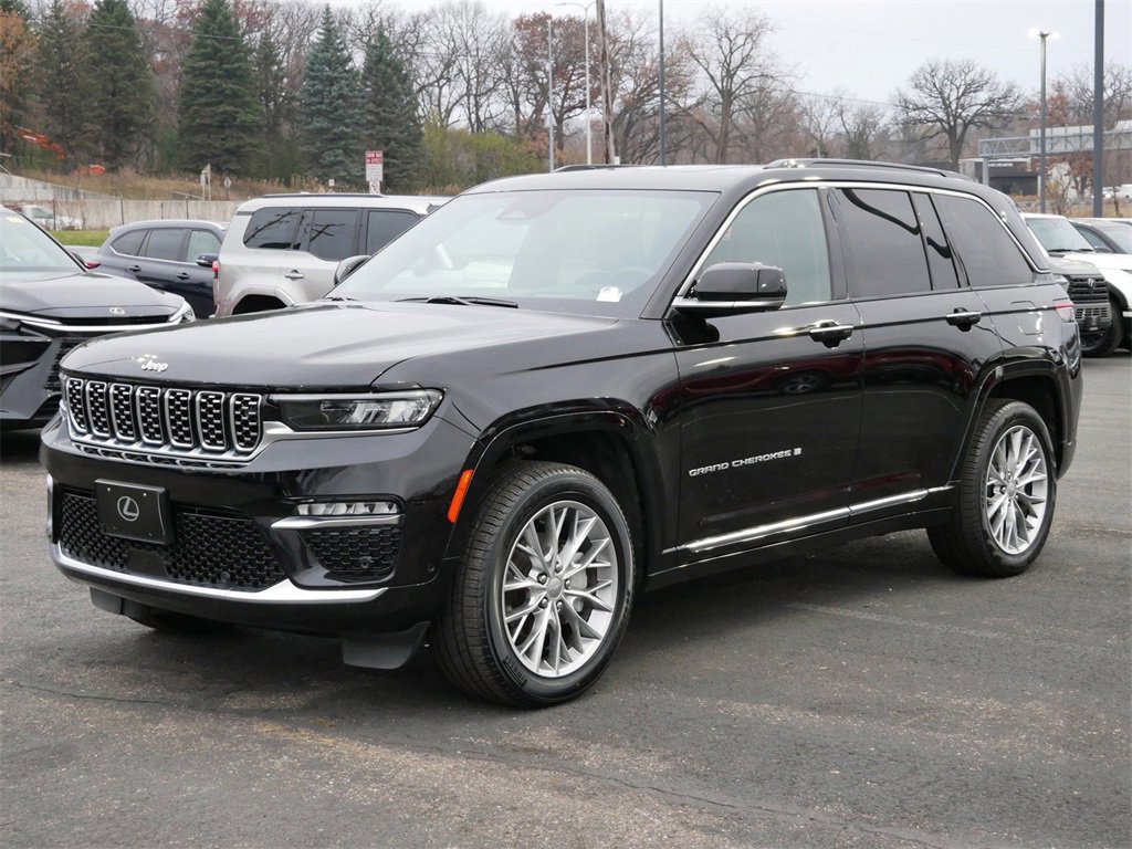 Used 2024 Jeep Grand Cherokee Summit w/ Adv Protech Group IV image 7