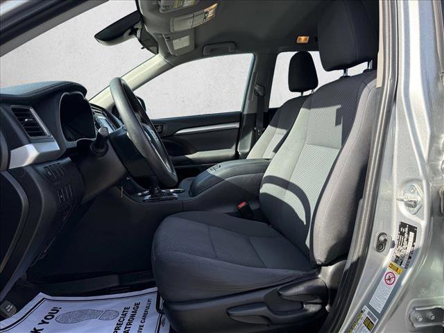 Used 2019 Toyota Highlander LE image 7