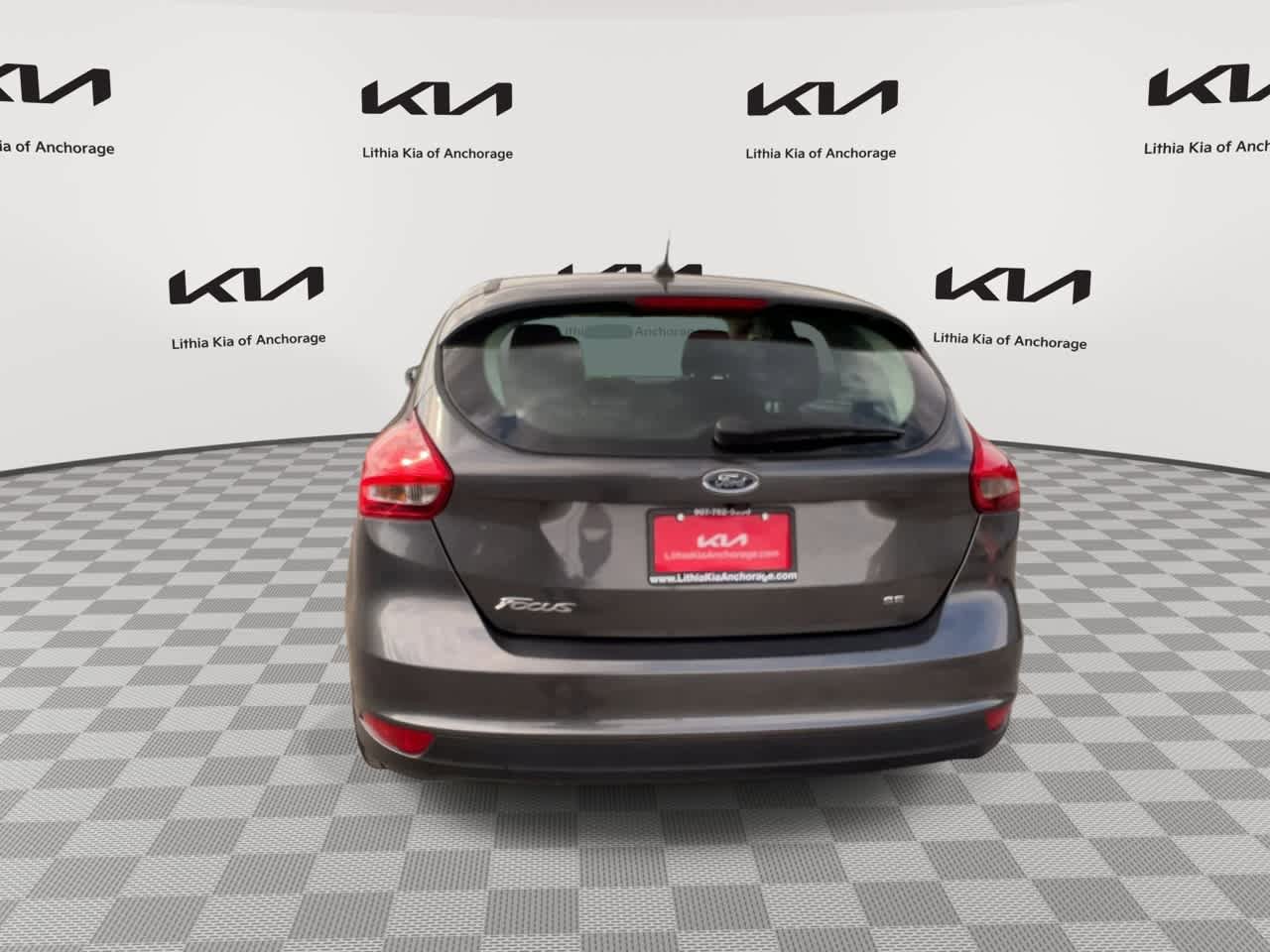 Used 2018 Ford Focus SE FWD image 9