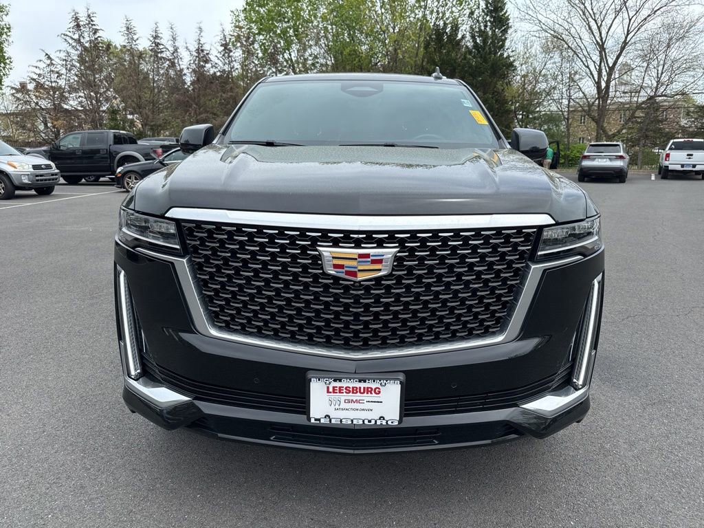 Used 2023 Cadillac Escalade ESV Premium Luxury image 2