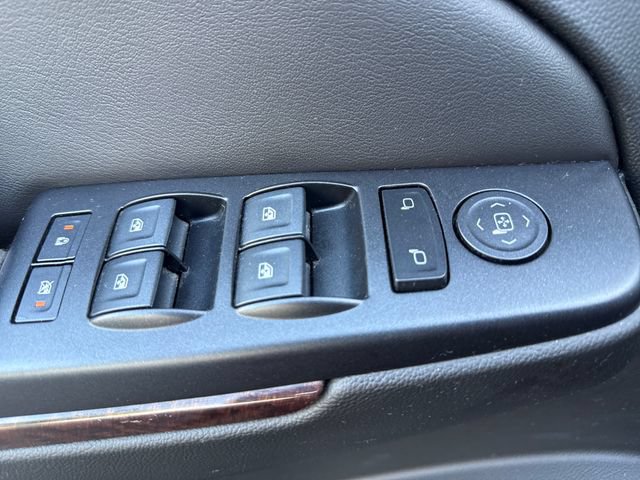 Certified 2018 GMC Yukon SLE w/ SLE Value Package RWD image 11