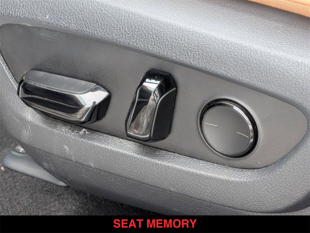 Used 2024 Lexus RX 350 w/ Convenience Package image 9