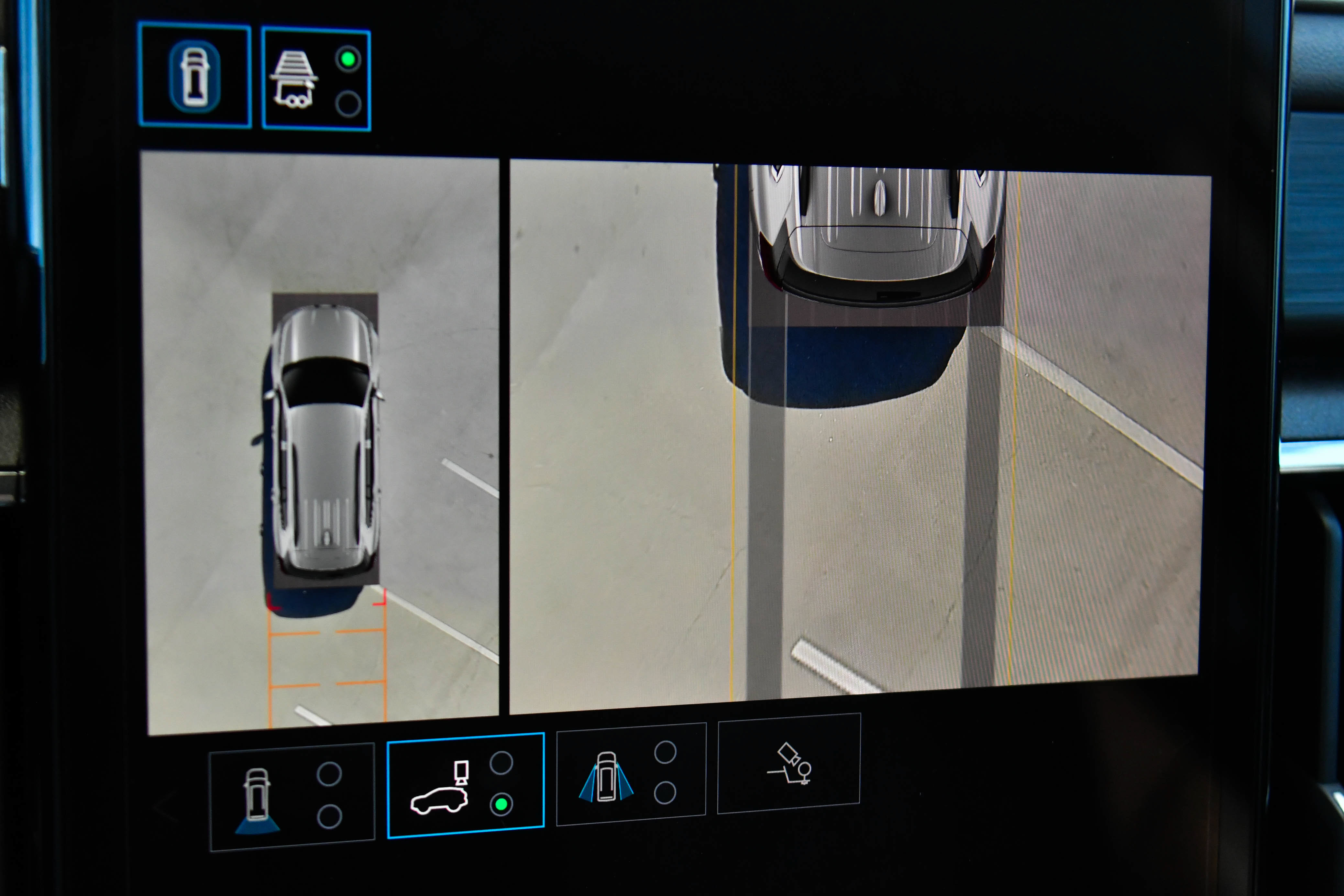 Used 2024 GMC Acadia Elevation FWD image 22