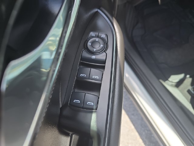 Certified 2022 Buick Envision Preferred FWD image 17