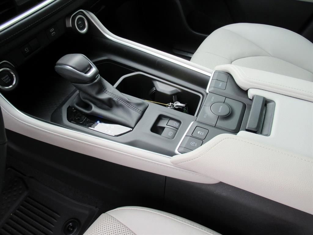 Used 2025 Toyota Grand Highlander Limited image 18