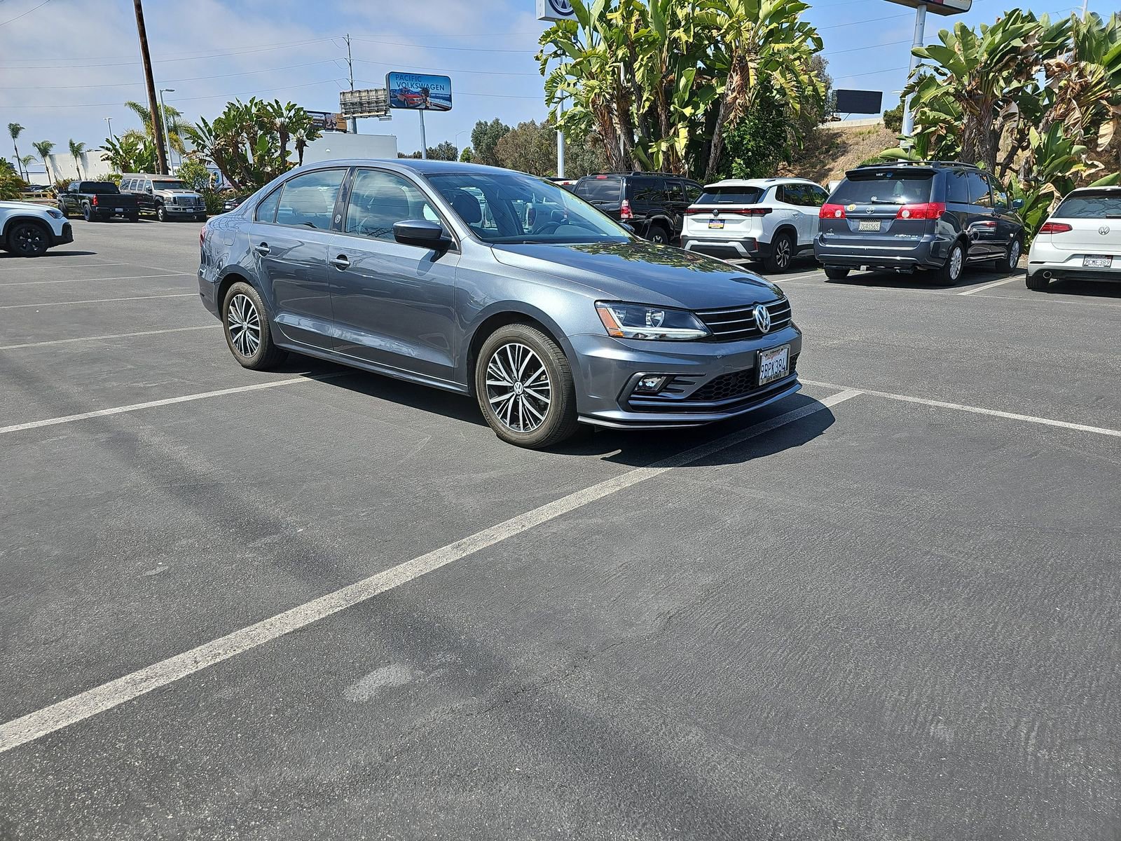 Used 2018 Volkswagen Jetta Wolfsburg Edition FWD image 3