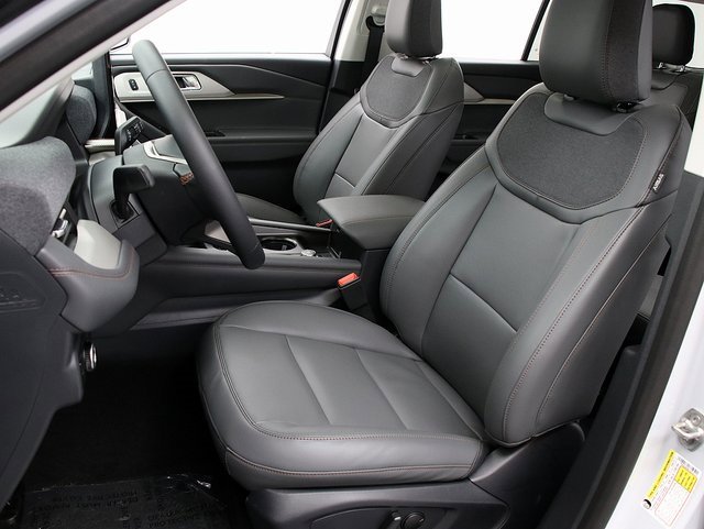 New 2026 Ford Explorer Active image 9