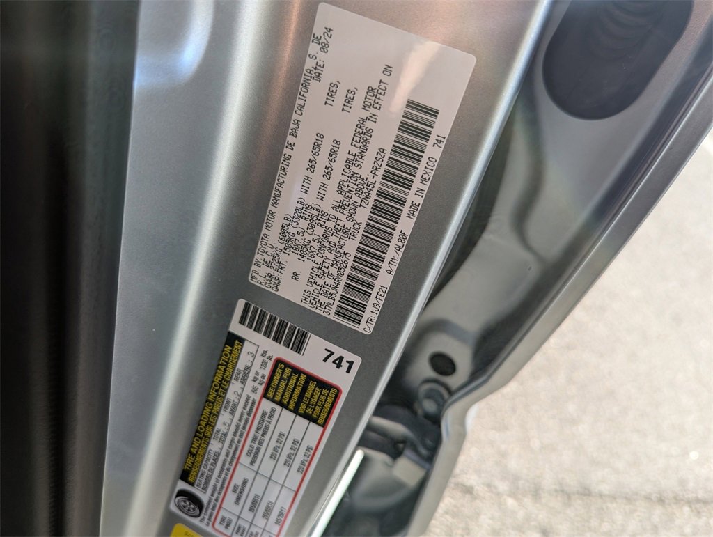 Used 2024 Toyota Tacoma TRD Sport image 37