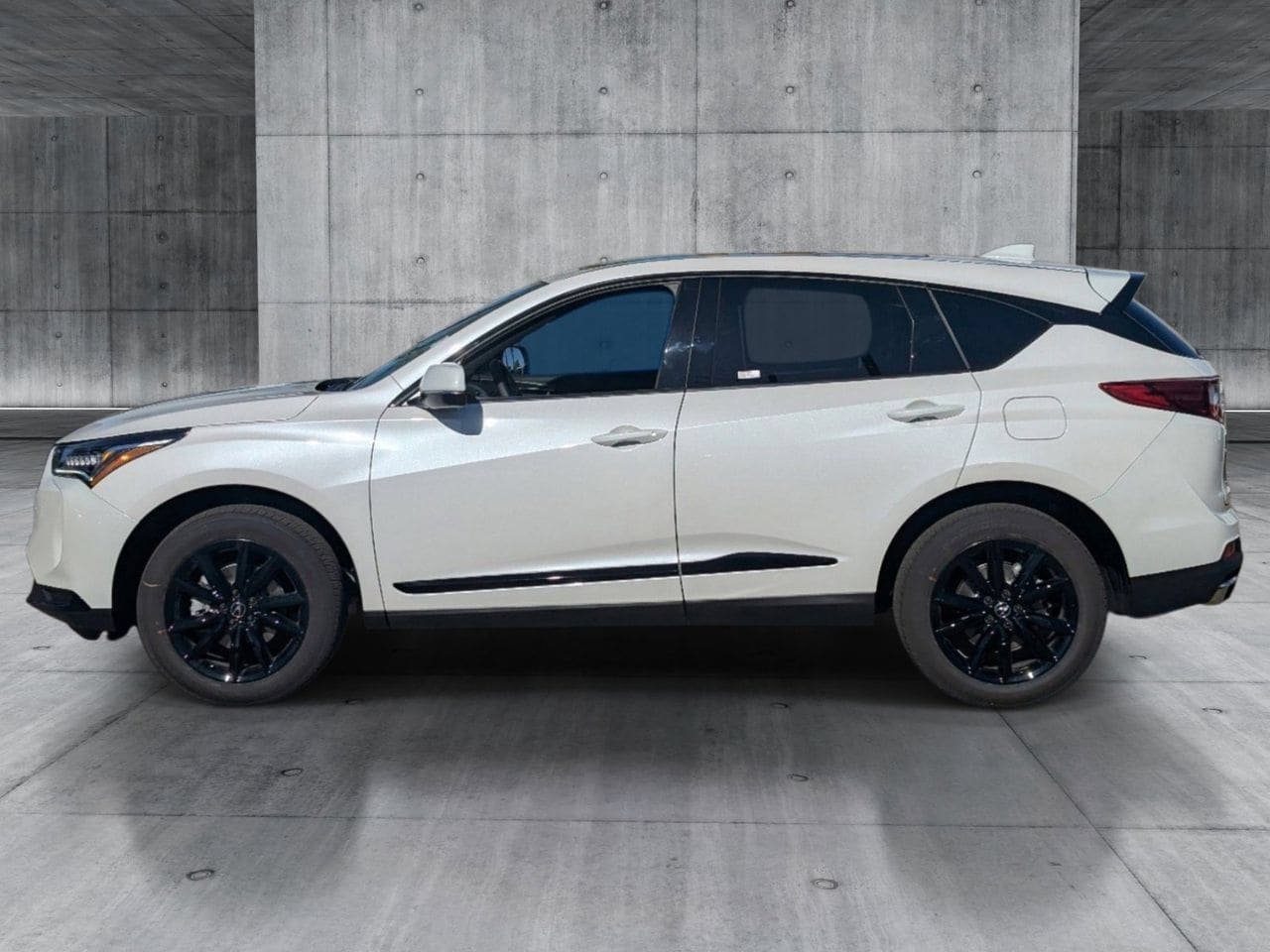 New 2026 Acura RDX SH-AWD image 3