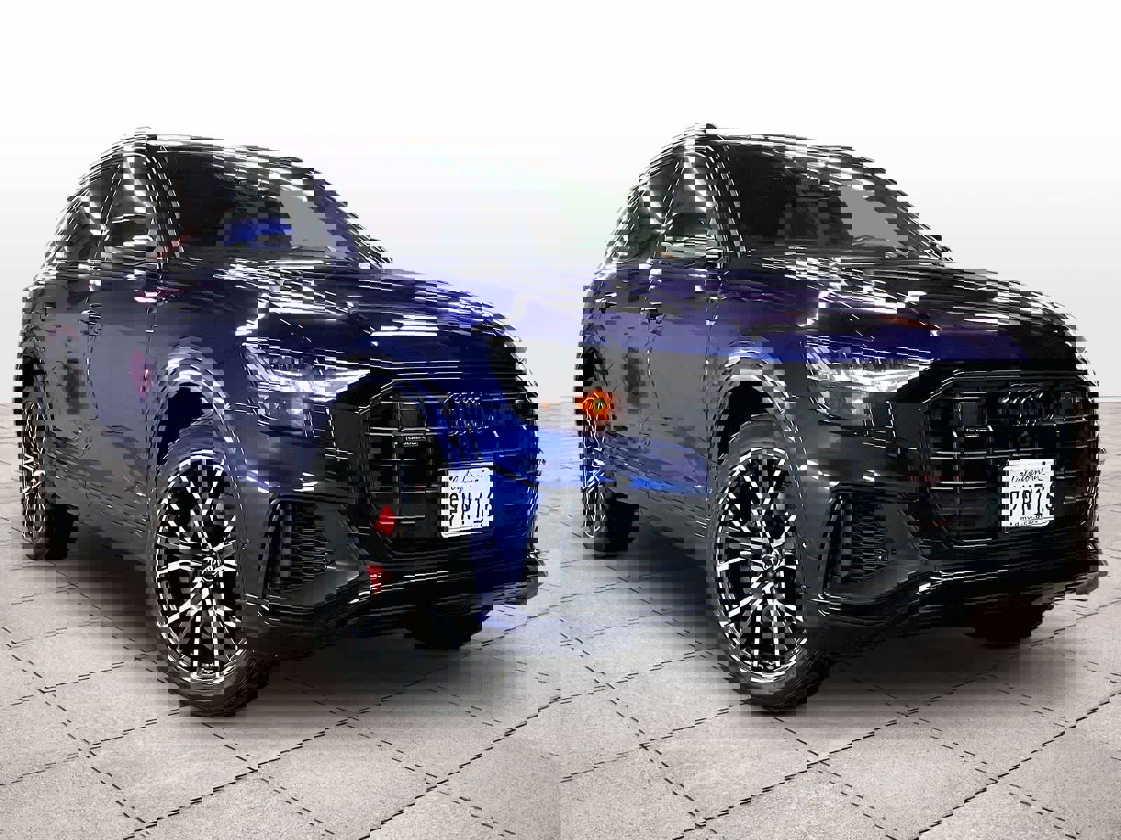 Used 2023 Audi Q8 Premium Plus w/ Premium Plus Package image 2