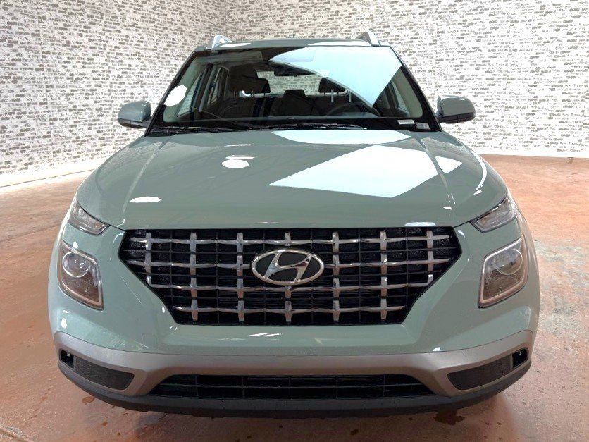 New 2026 Hyundai Venue SEL image 2
