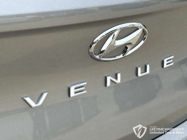 New 2026 Hyundai Venue SEL FWD image 12