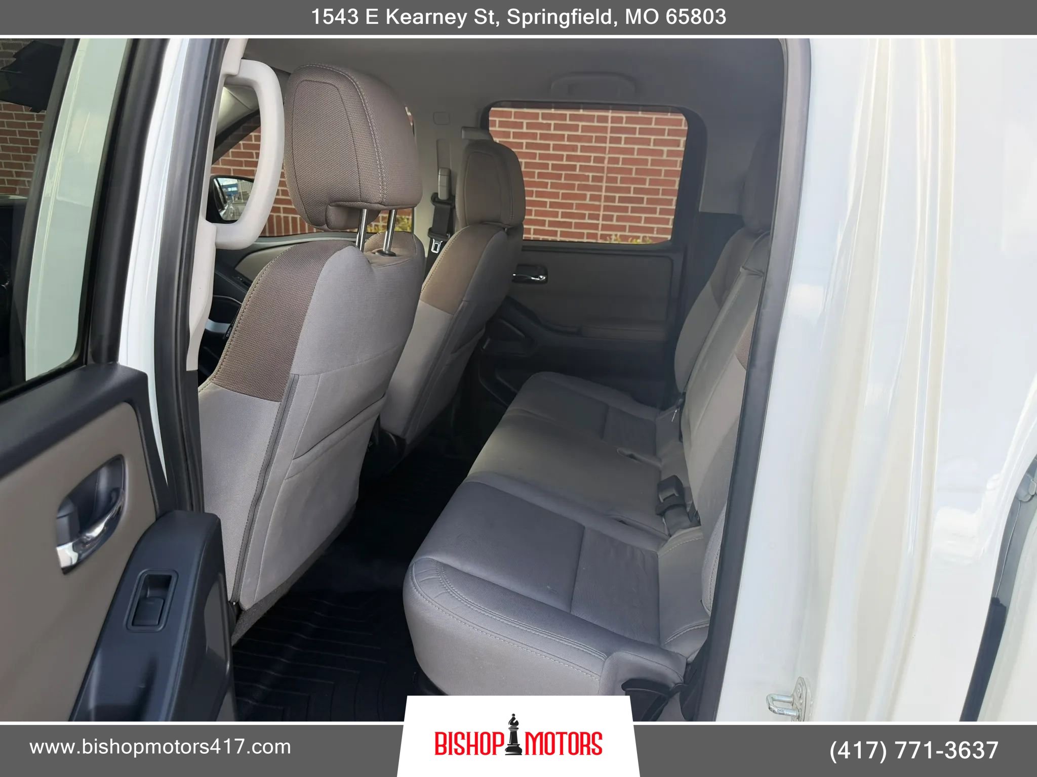 Used 2022 Nissan Frontier SV image 8
