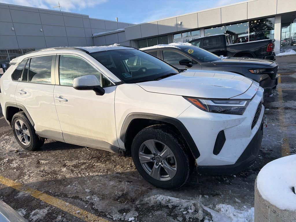 Used 2023 Toyota RAV4 XLE w/ Convenience Package image 3