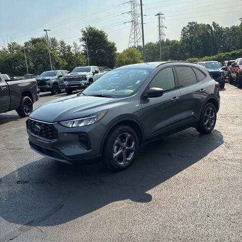 Certified 2025 Ford Escape ST-Line AWD/4WD image 1