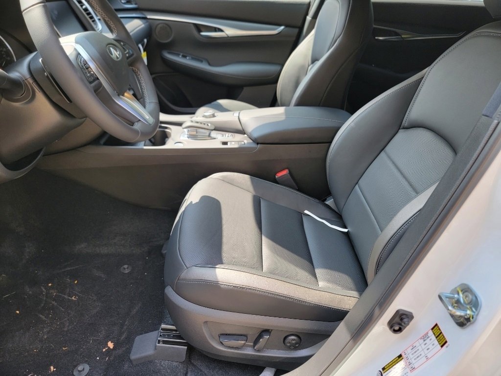 New 2025 INFINITI QX55 Luxe w/ Cargo Package image 26