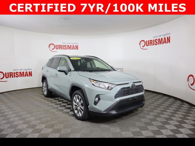 Used 2020 Toyota RAV4 XLE Premium image 16