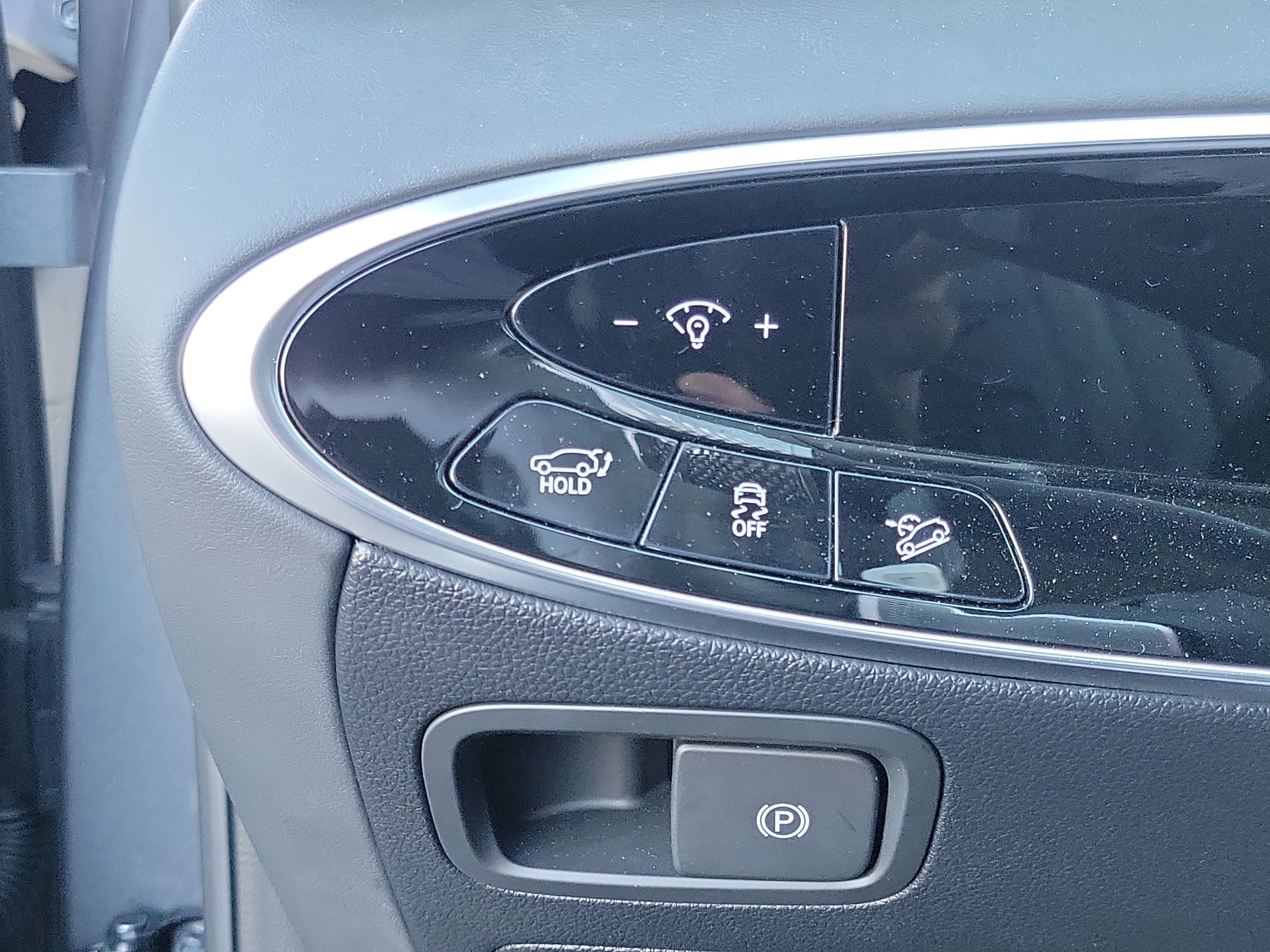 Certified 2026 Genesis GV70 2.5T Select image 16