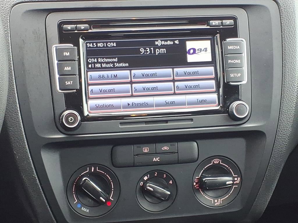 Used 2015 Volkswagen Jetta S image 6