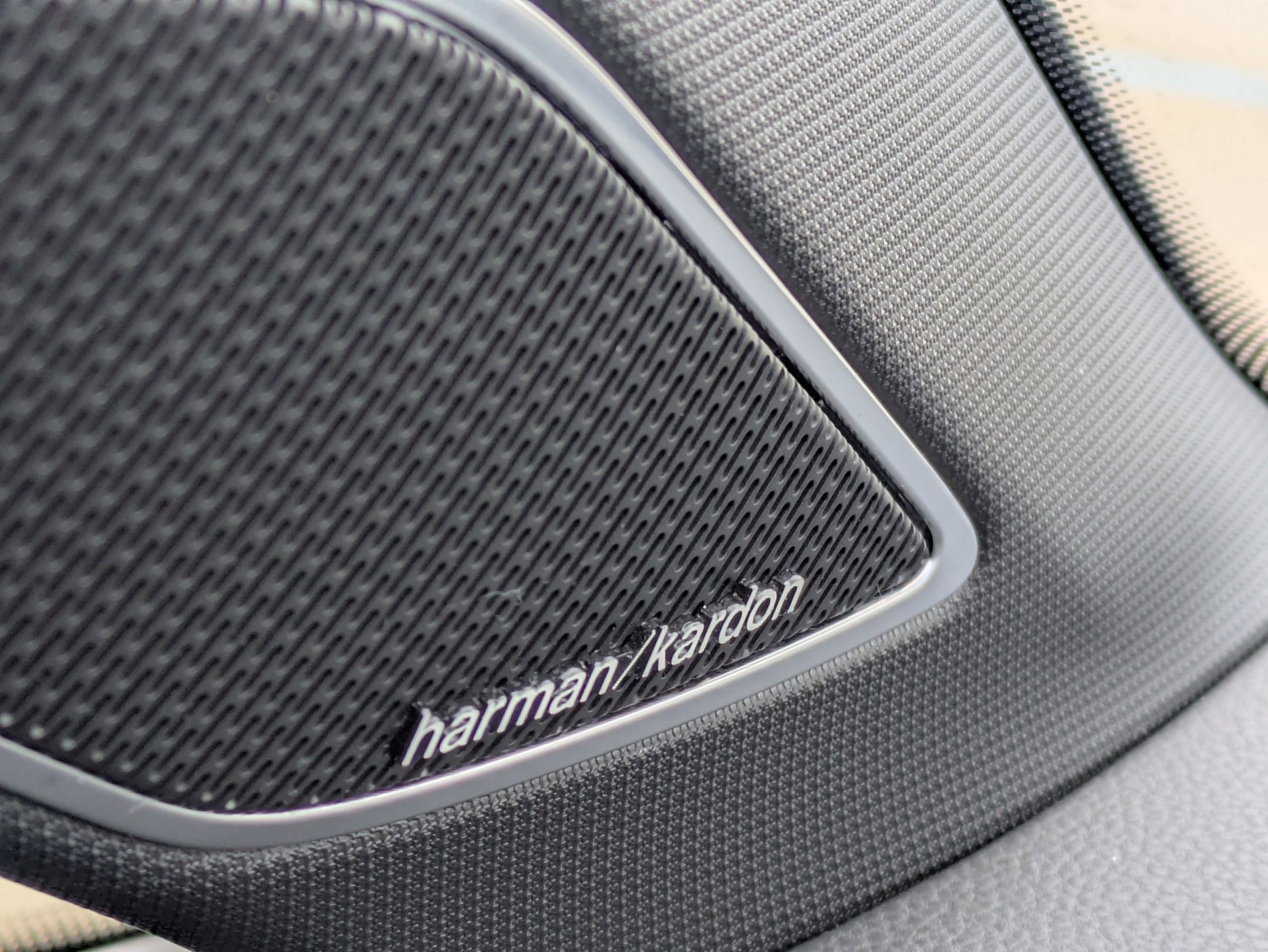 Used 2025 Volkswagen GTI SE image 12