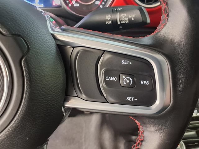 Used 2020 Jeep Gladiator Rubicon w/ Cold Weather Group AWD/4WD image 11
