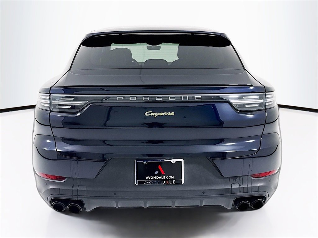 Certified 2023 Porsche Cayenne Platinum Edition image 10