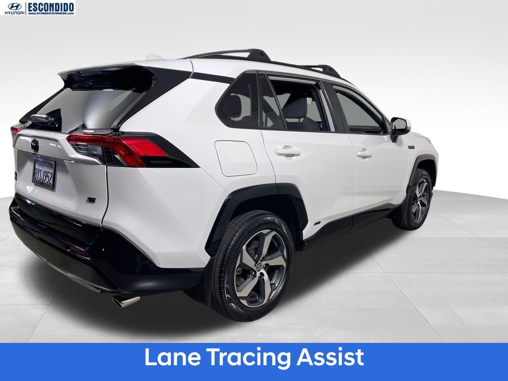 Used 2021 Toyota RAV4 SE w/ Weather & Moonroof Package image 5