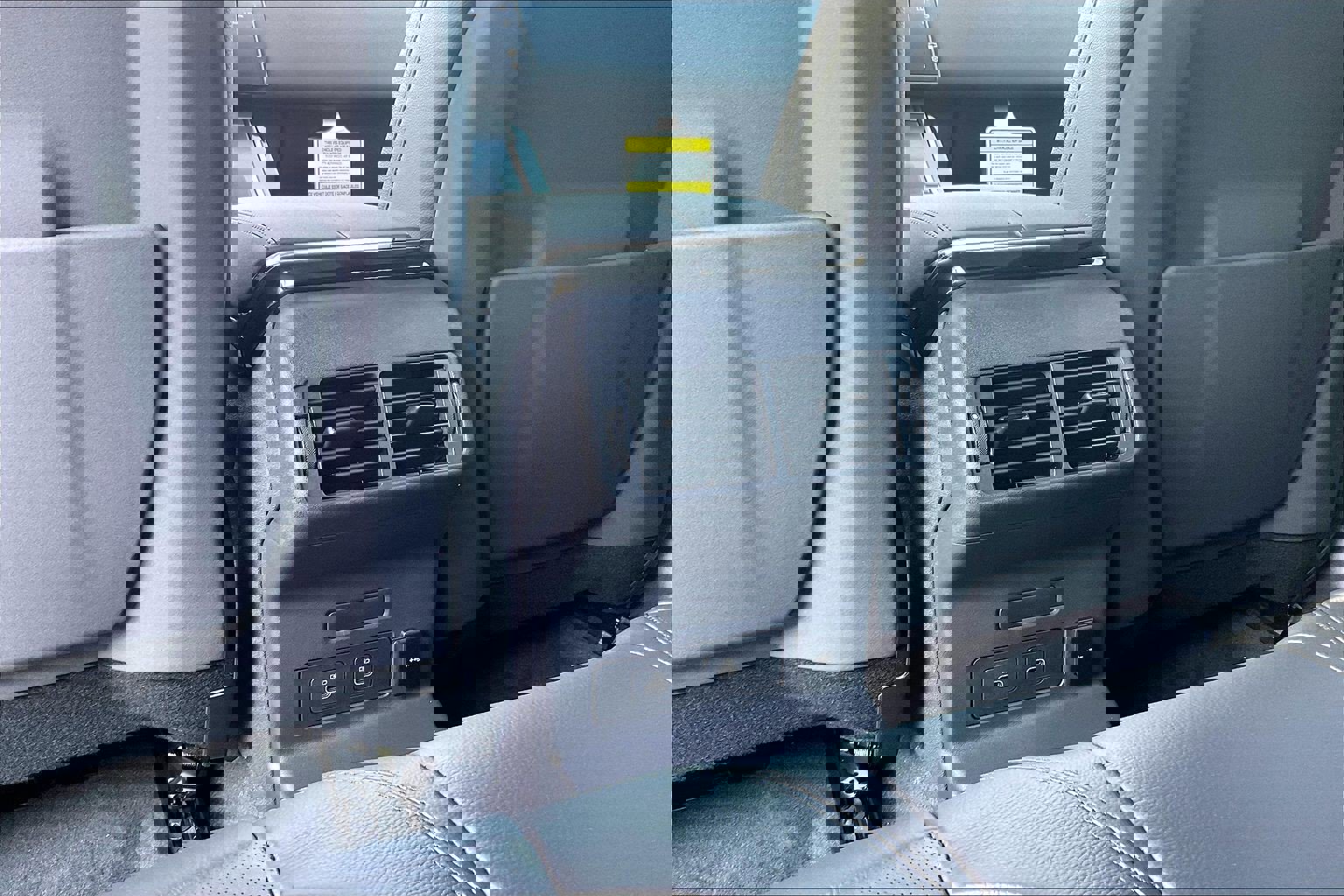 New 2026 Land Rover Range Rover Velar S image 19