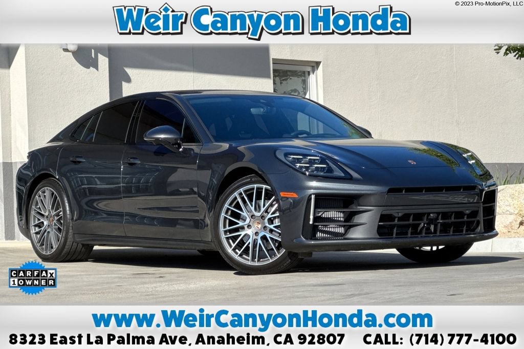 Used 2024 Porsche Panamera RWD image 1