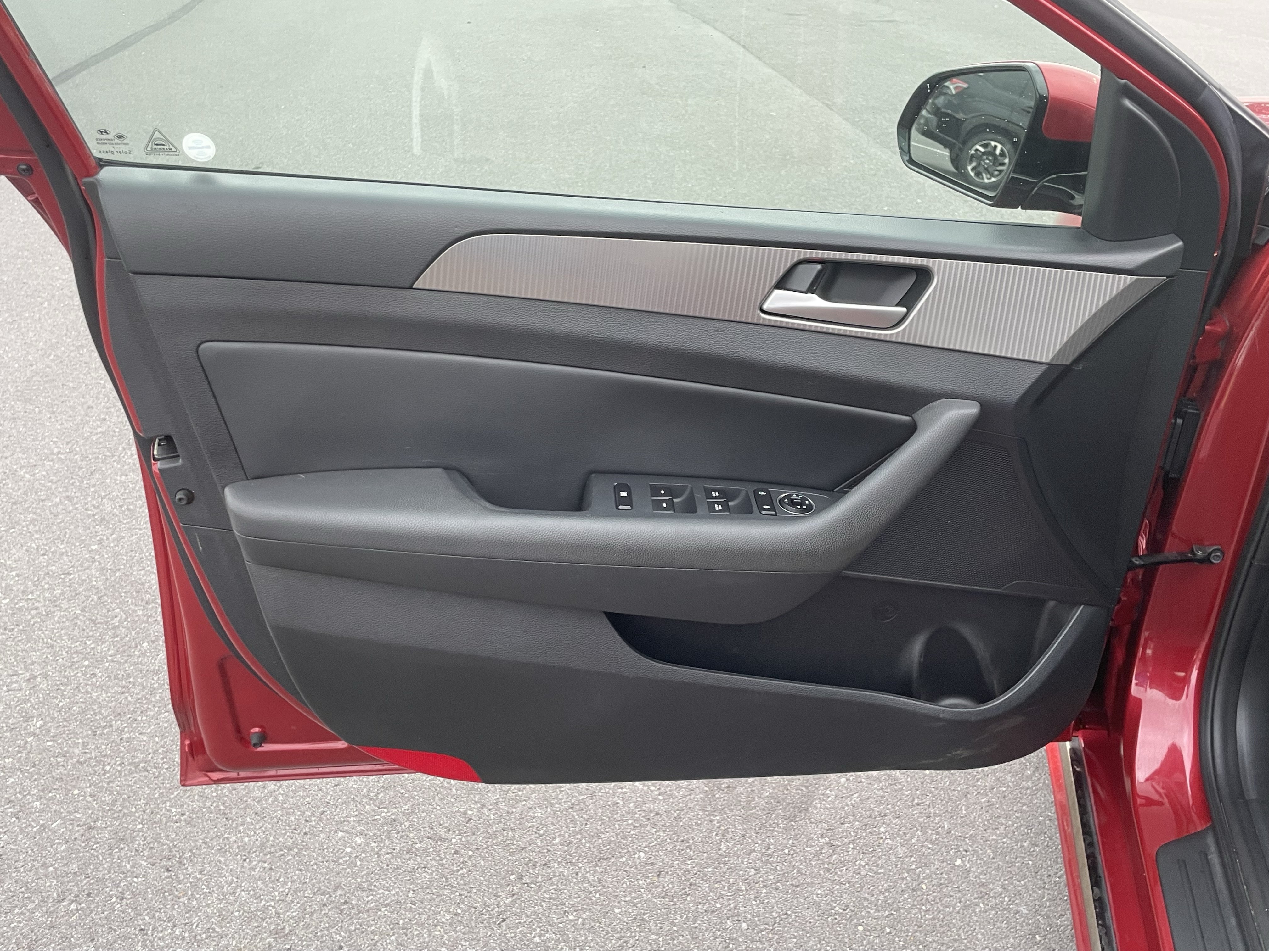 Used 2018 Hyundai Sonata Sport FWD image 15