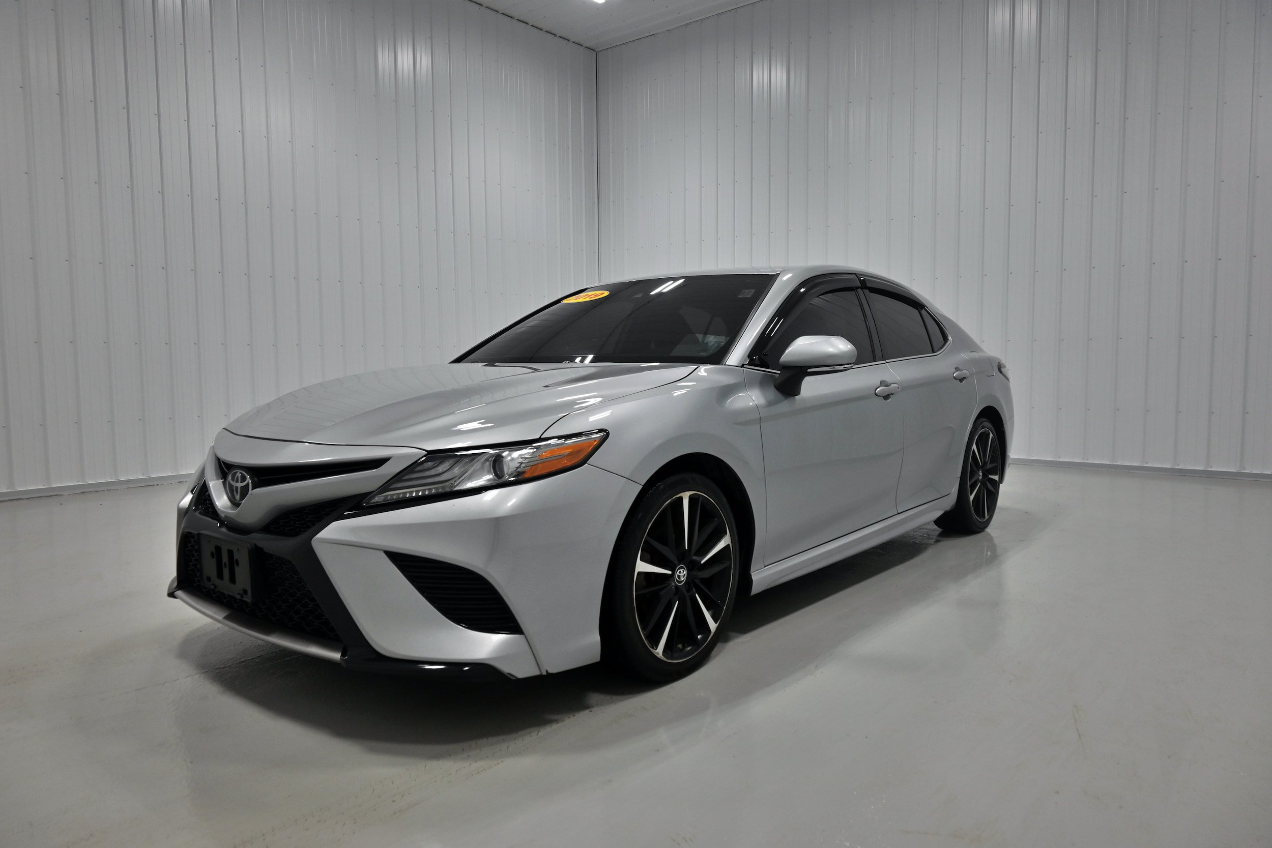 Used 2019 Toyota Camry XSE FWD image 23
