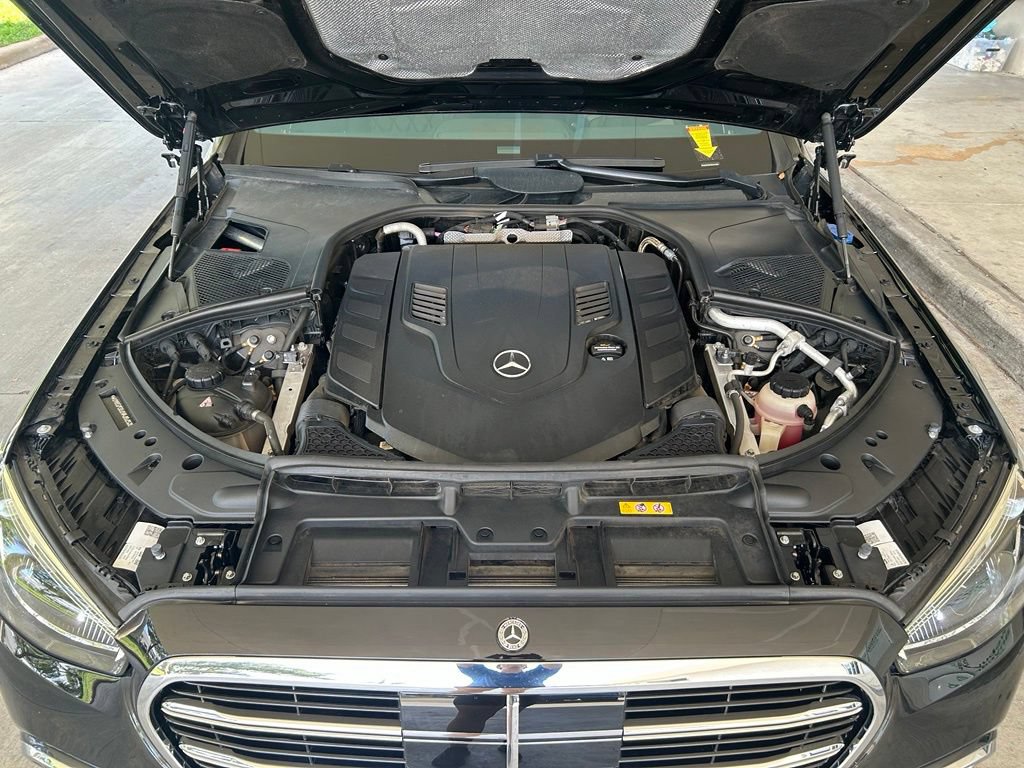 Used 2022 Mercedes-Benz S 580 4MATIC Sedan w/ Rear Seat Package image 13