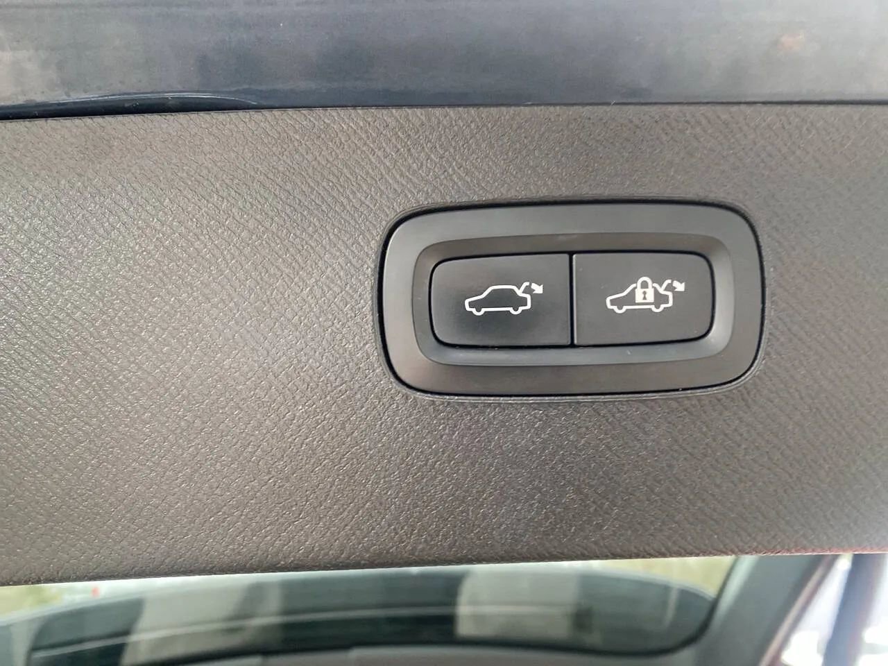 Used 2019 Volvo XC90 T5 Momentum w/ Advanced Package image 7