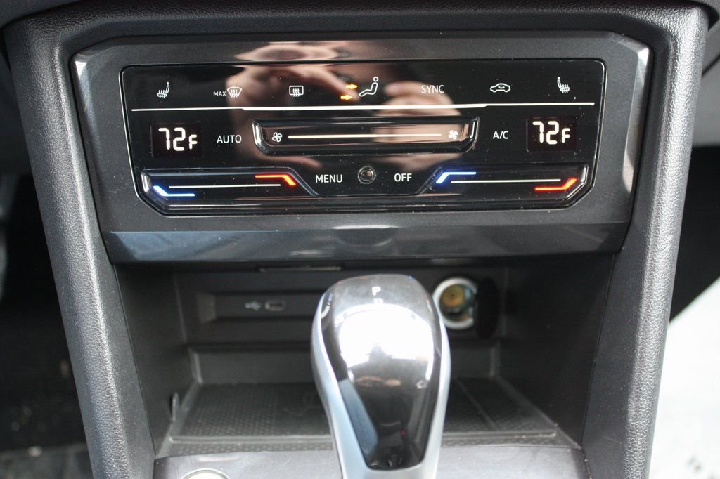 Used 2024 Volkswagen Tiguan SE image 27